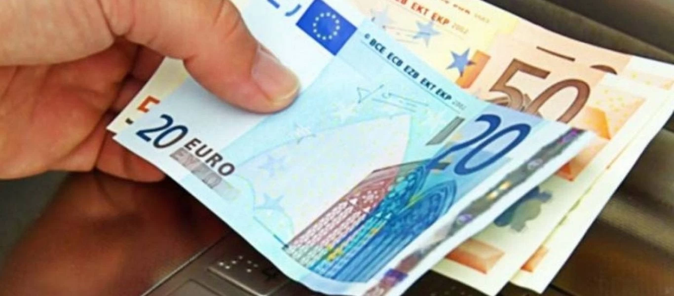 Δείτε τι αλλάζει με την αύξηση του κατώτατου μισθού (πίνακες)